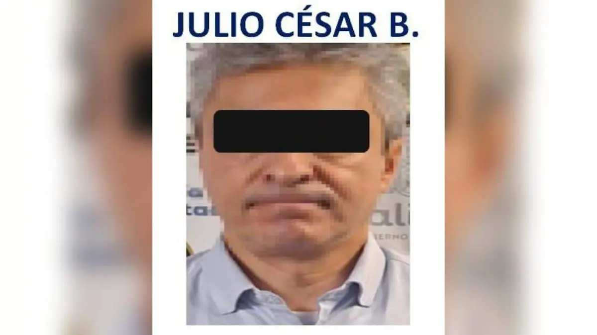 Julio César B